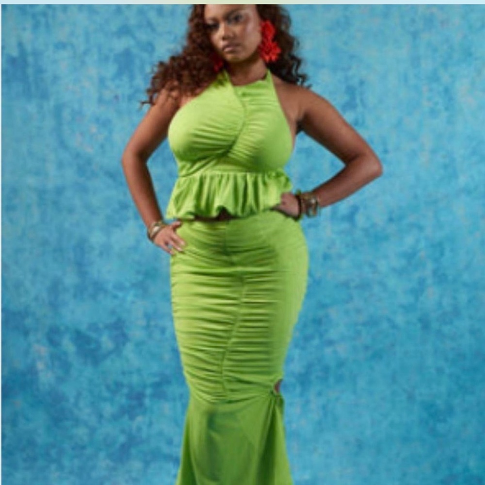 Kai Collective Green Ruched Top and Skirt